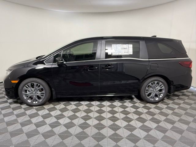 New 2026 Honda Odyssey Touring image 3