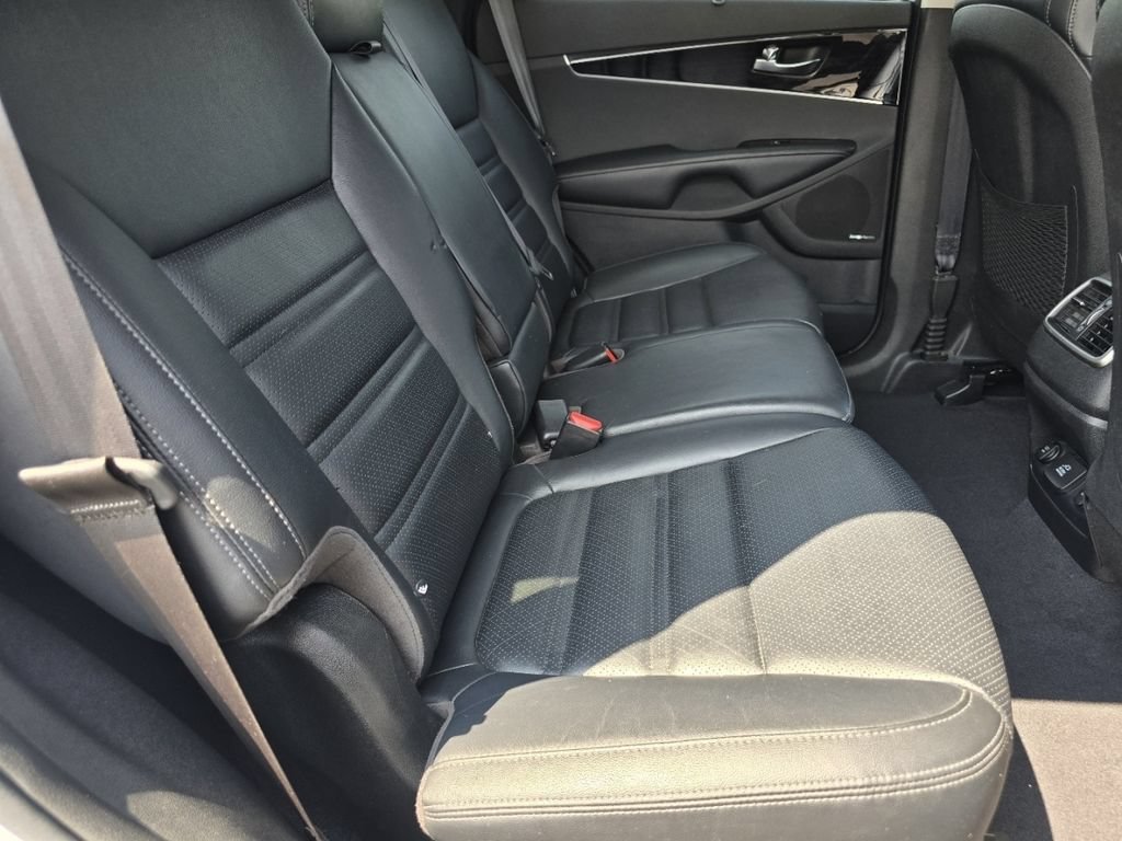 Used 2019 Kia Sorento EX w/ EX Touring Package AWD/4WD image 21
