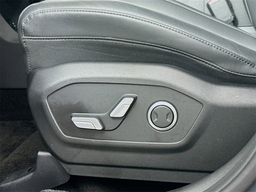 Used 2025 Hyundai Santa Fe XRT image 23