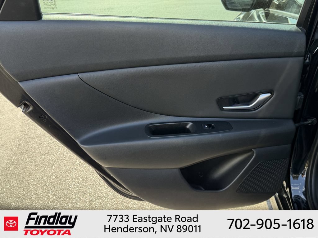 Used 2021 Hyundai Elantra SEL w/ Convenience Package FWD image 18