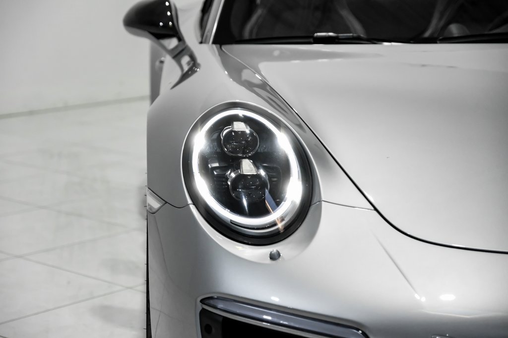 Used 2017 Porsche 911 Targa 4 GTS image 37