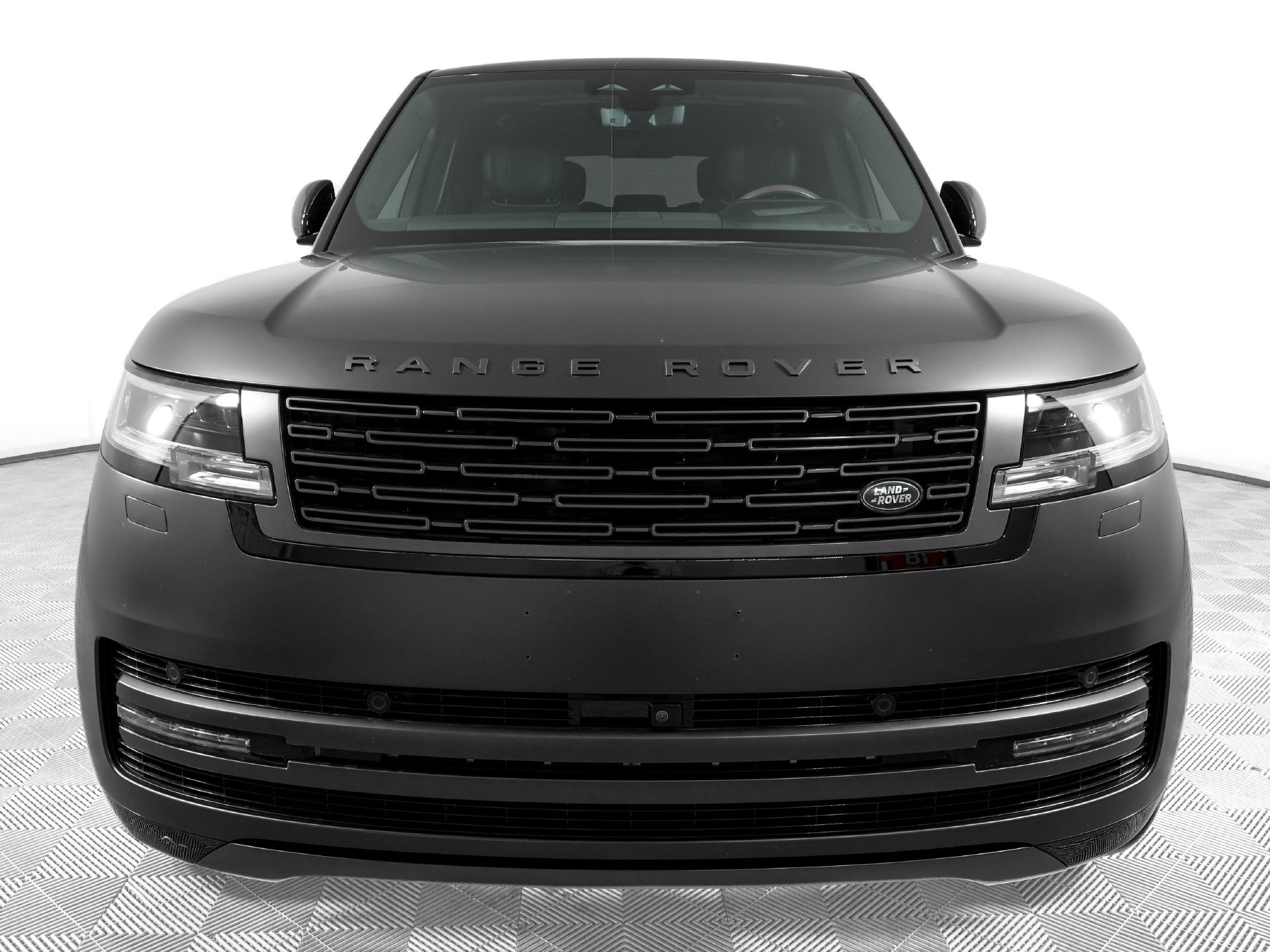 Used 2025 Land Rover Range Rover Autobiography AWD/4WD image 2