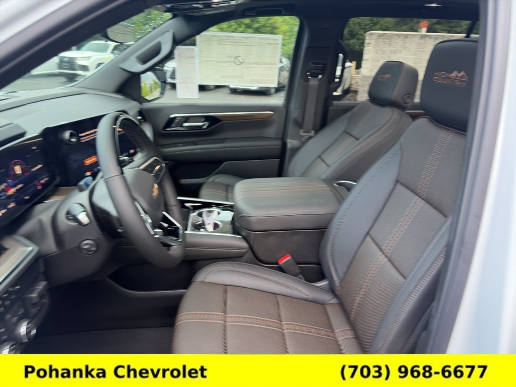 New 2026 Chevrolet Suburban High Country AWD/4WD image 25