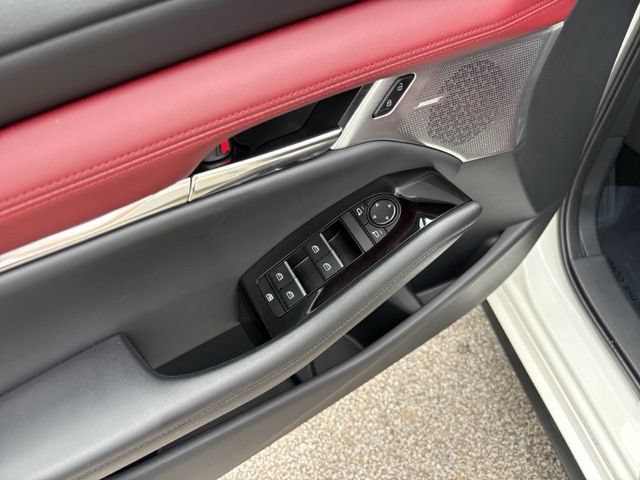 Used 2022 MAZDA MAZDA3 s FWD image 29