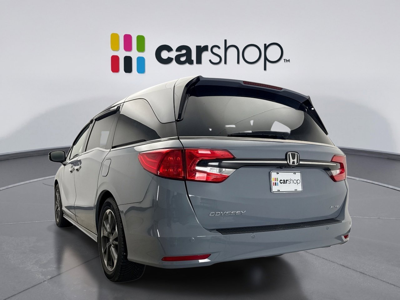 Used 2023 Honda Odyssey Elite image 3