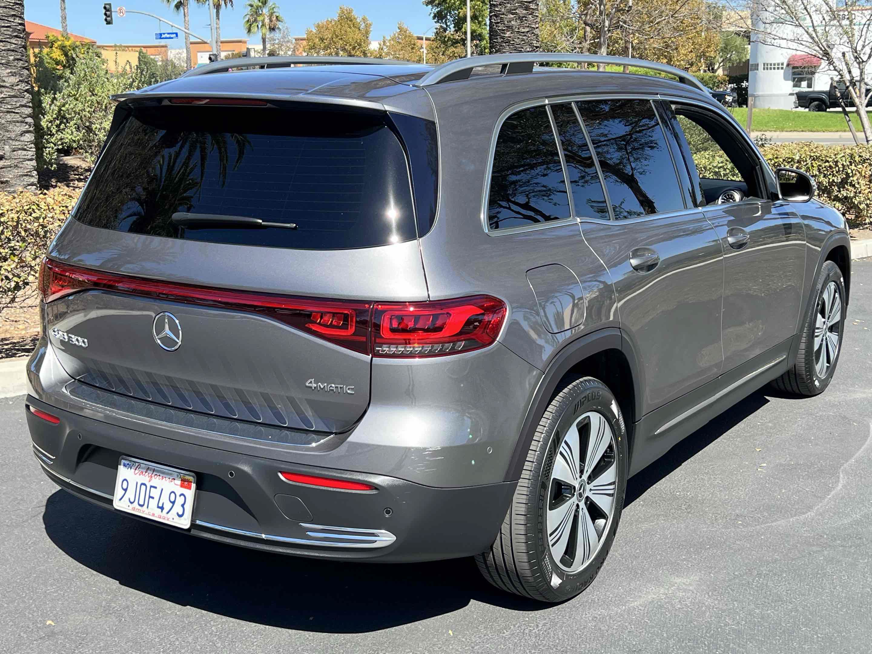 Used 2023 Mercedes-Benz EQB 300 4MATIC image 58