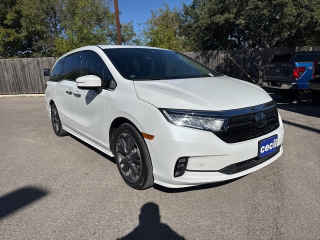 Used 2022 Honda Odyssey Elite image 3