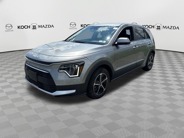 Used 2023 Kia Niro LX FWD image 4