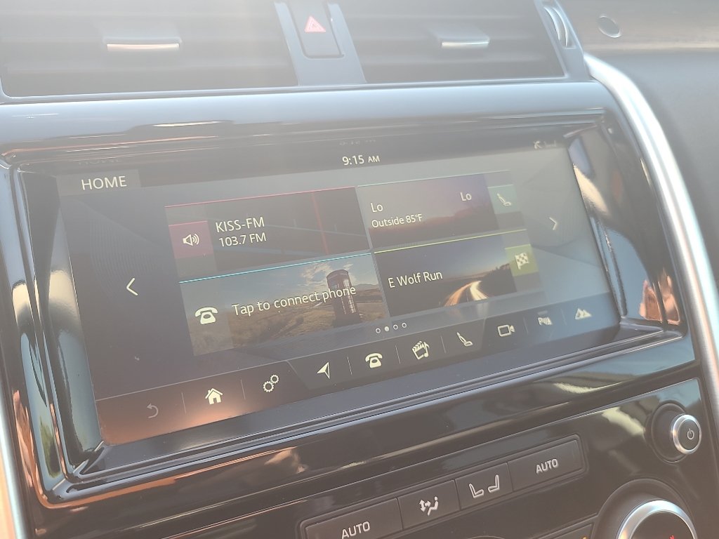 Used 2018 Land Rover Discovery HSE AWD/4WD image 24