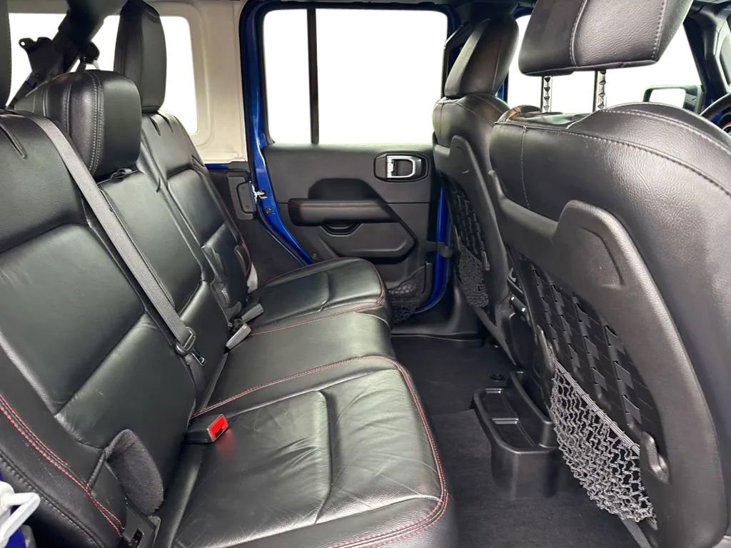 Used 2019 Jeep Wrangler Unlimited Rubicon w/ Dual Top Group AWD/4WD image 31