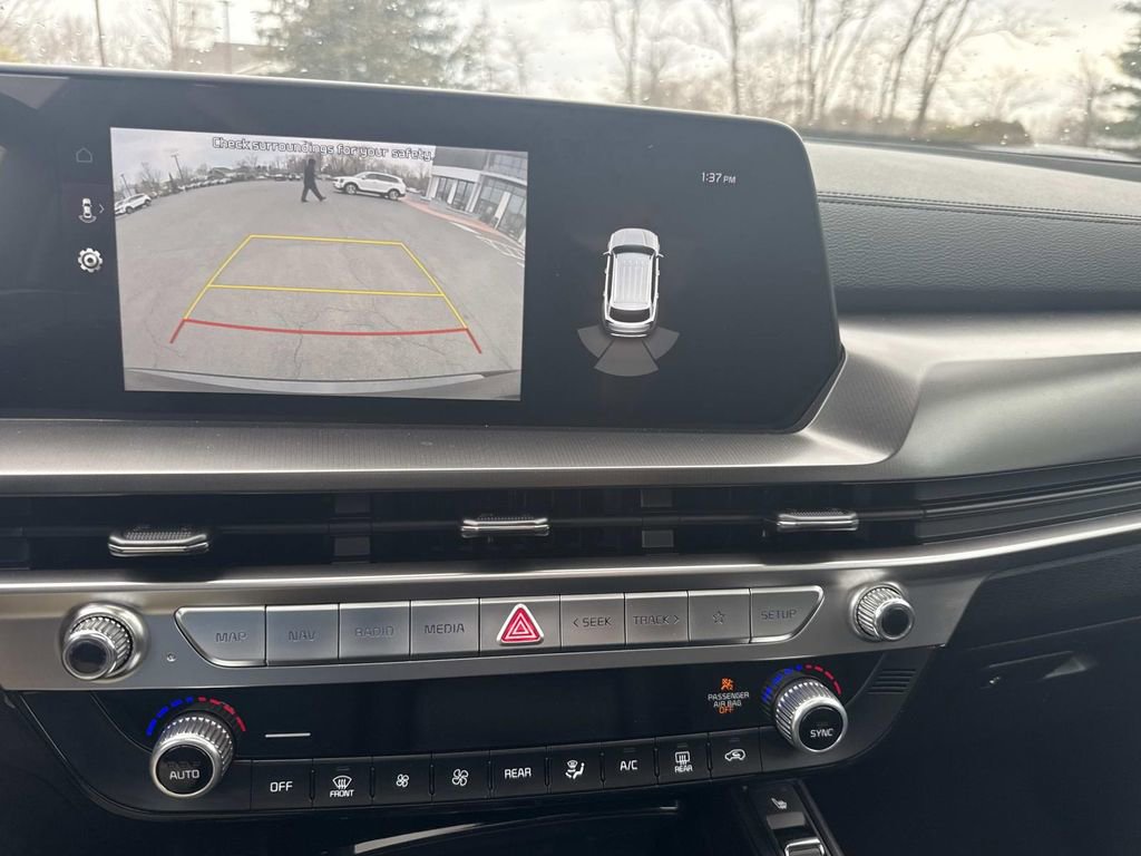 New 2025 Kia Telluride S image 10