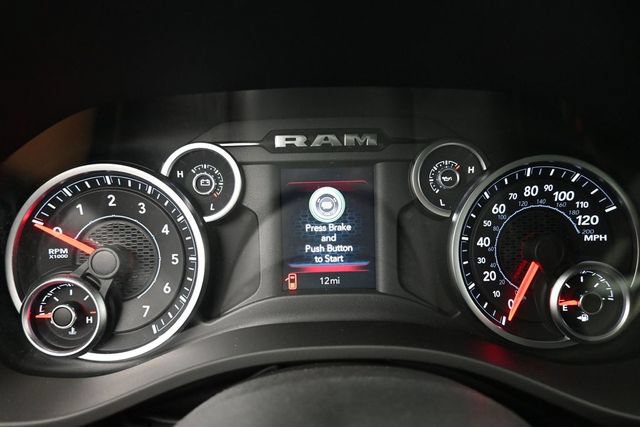 New 2026 RAM 1500 4x4 Crew Cab image 4