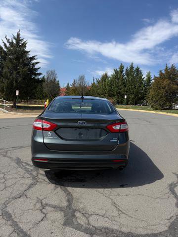 Used 2015 Ford Fusion SE FWD image 7