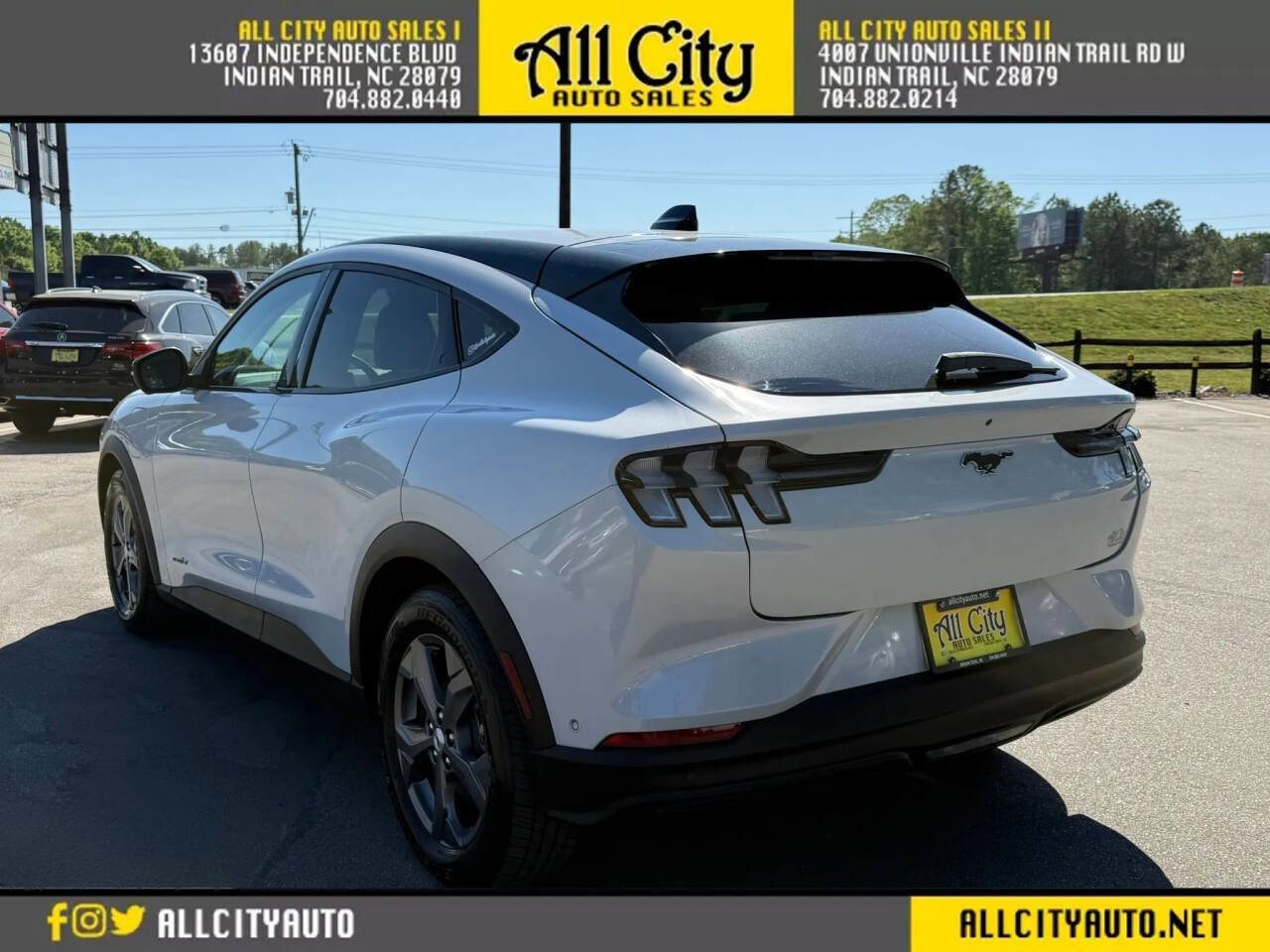 Used 2023 Ford Mustang Mach-E Select RWD image 5