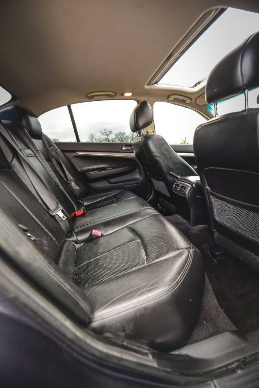 Used 2011 INFINITI G25 x w/ Moonroof Pkg AWD/4WD image 26