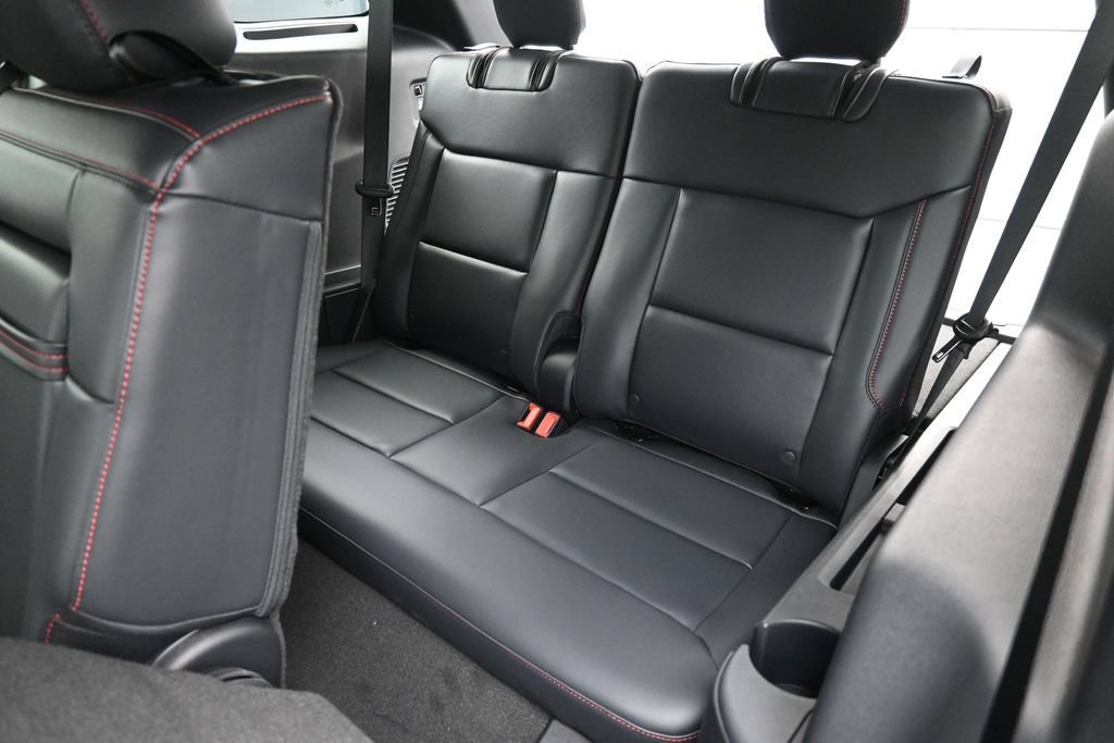 New 2026 Ford Explorer ST-Line RWD image 2
