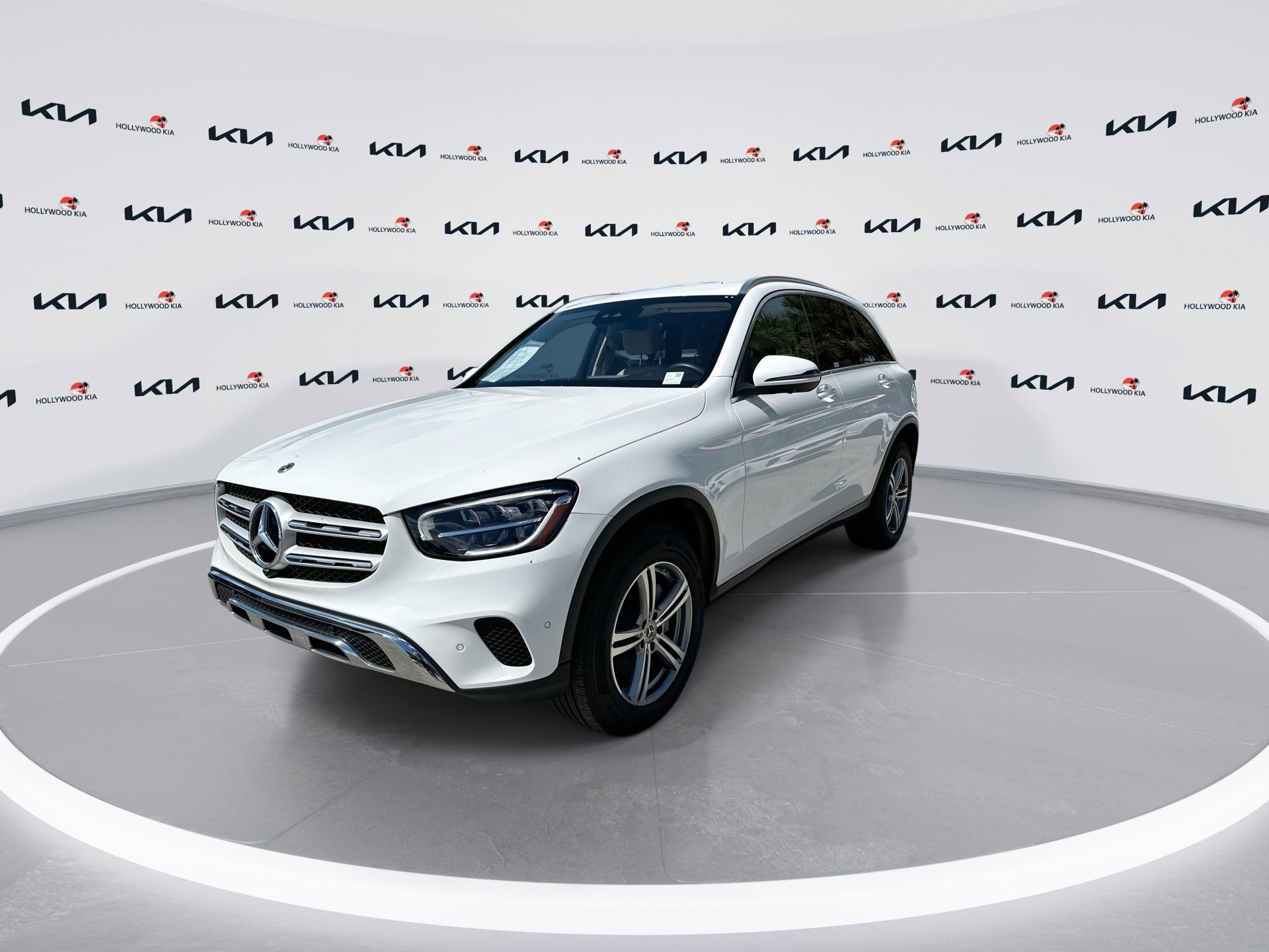 Used 2022 Mercedes-Benz GLC 300 image 4