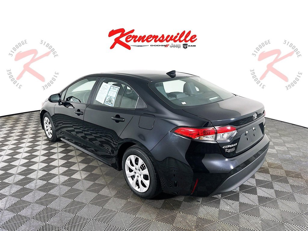 Used 2024 Toyota Corolla LE image 5