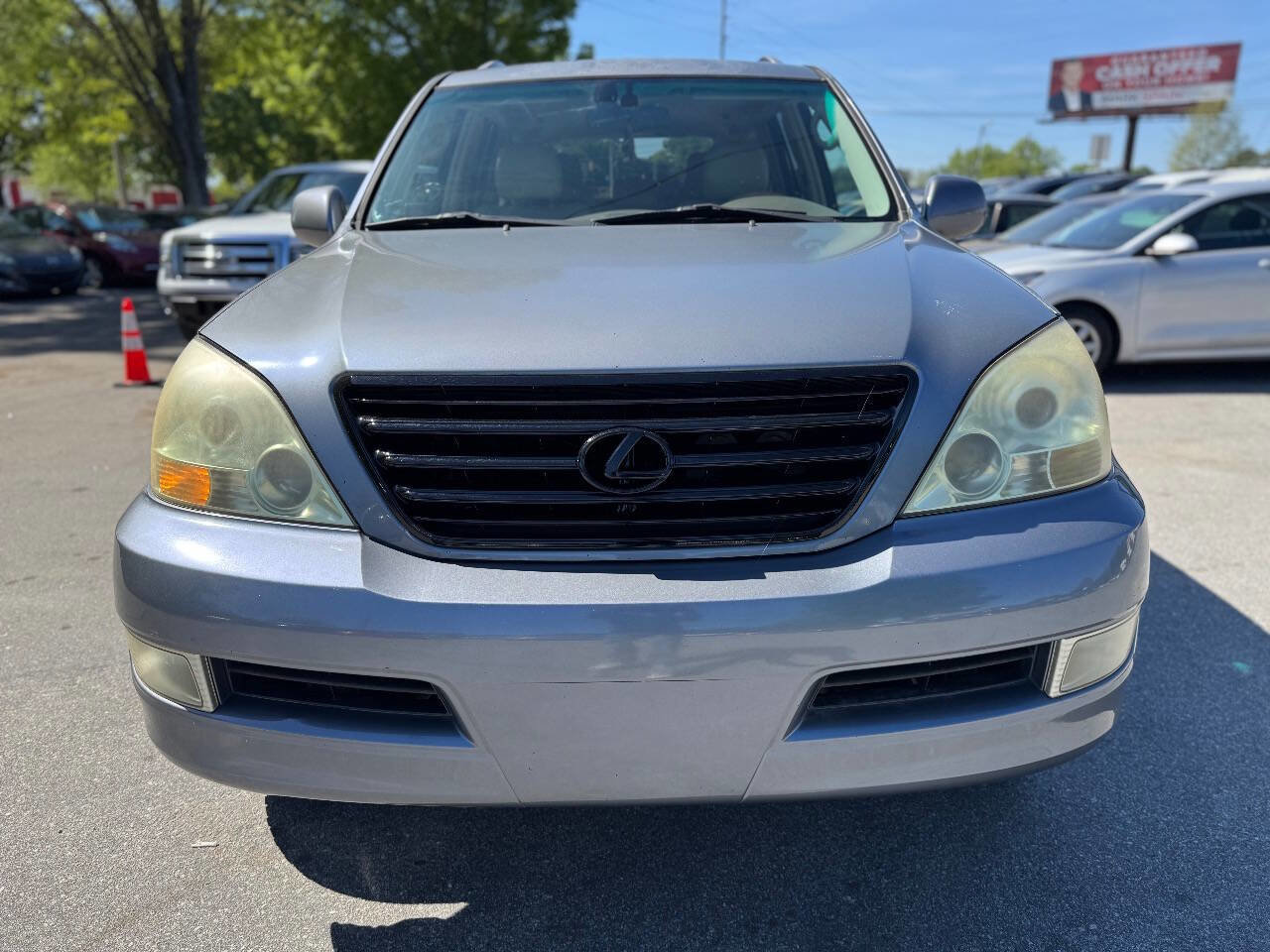 Used 2004 Lexus GX 470 image 2