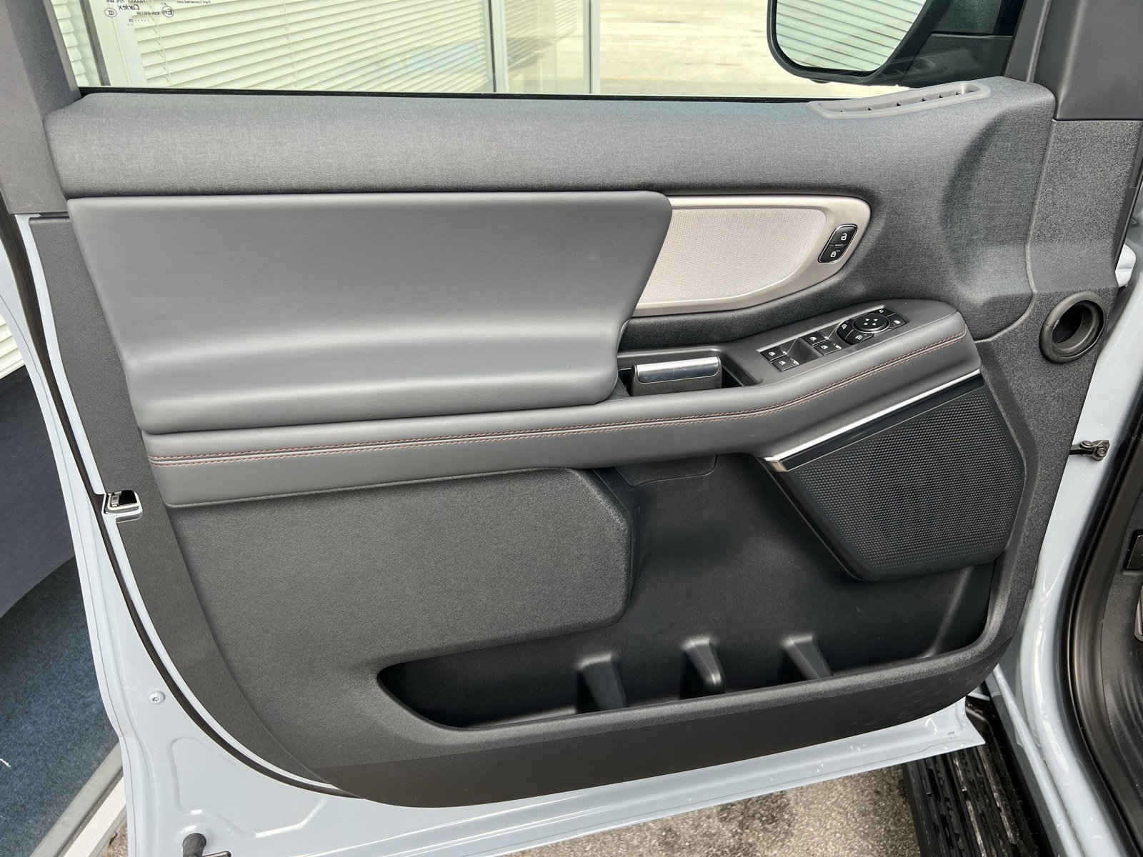 New 2025 Ford Expedition Max Active image 11