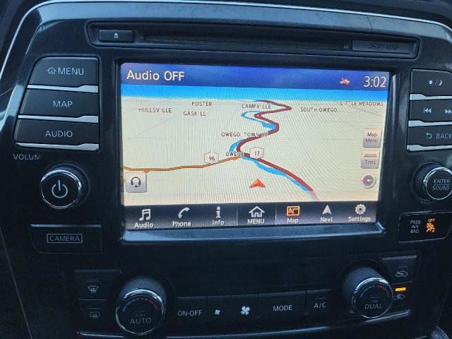 Used 2017 Nissan Maxima Platinum image 14