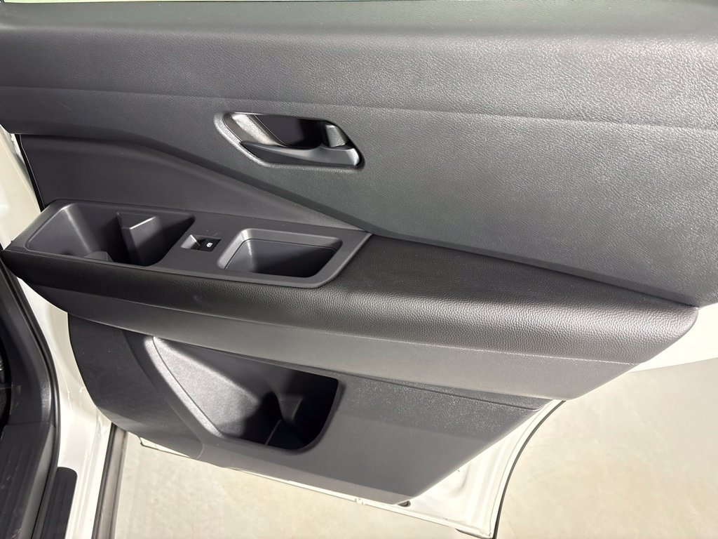 Certified 2026 Nissan Pathfinder SV FWD image 19