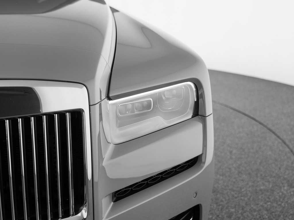 Certified 2024 Rolls-Royce Cullinan AWD/4WD image 47