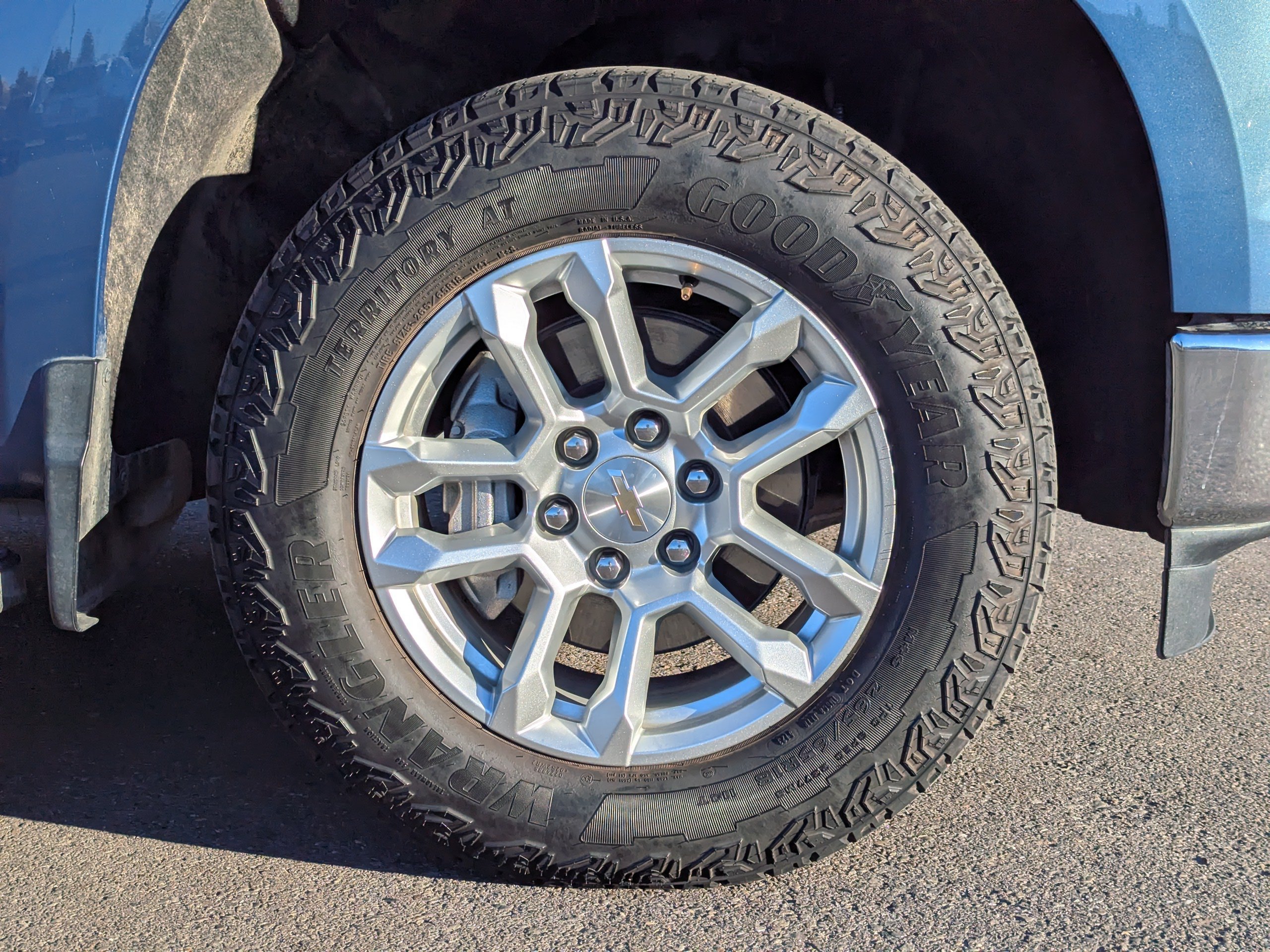 Certified 2024 Chevrolet Silverado 1500 LT AWD/4WD image 50