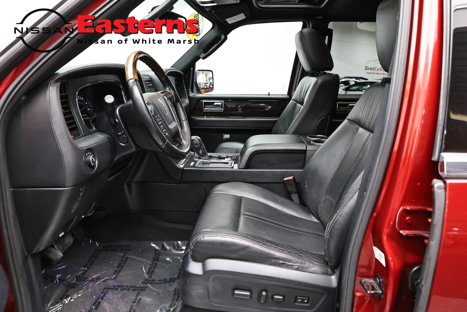 Used 2016 Lincoln Navigator Reserve AWD/4WD image 15