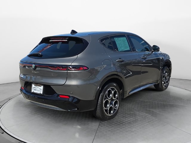 Used 2024 Alfa Romeo Tonale Ti AWD/4WD image 5