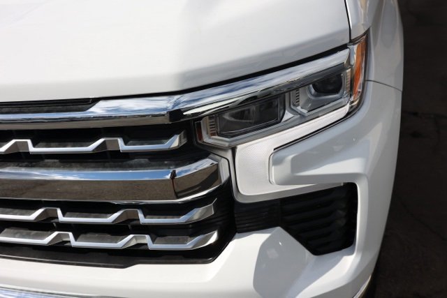 Used 2023 Chevrolet Silverado 1500 LTZ image 10