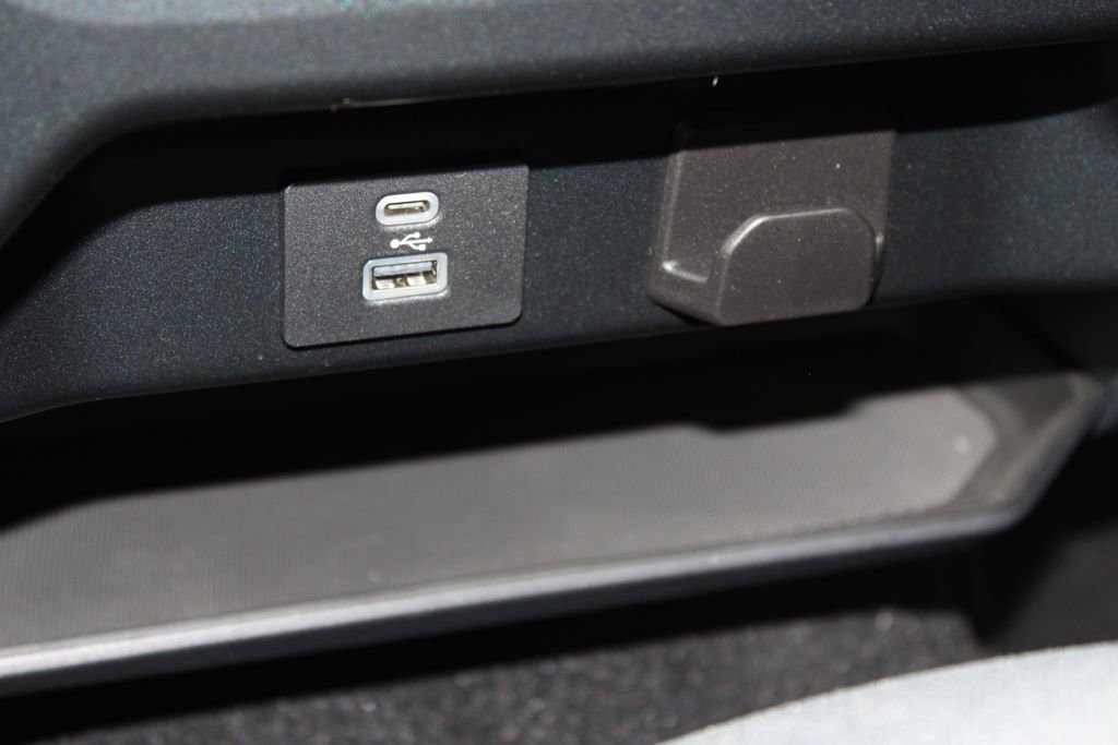 Used 2023 Ford F150 XLT w/ XTR Package image 41