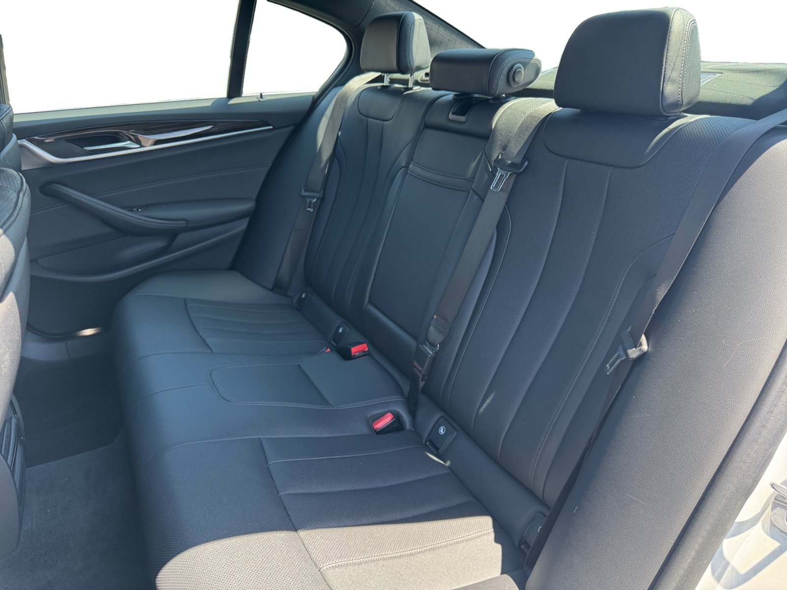 Used 2021 BMW 530i RWD image 13