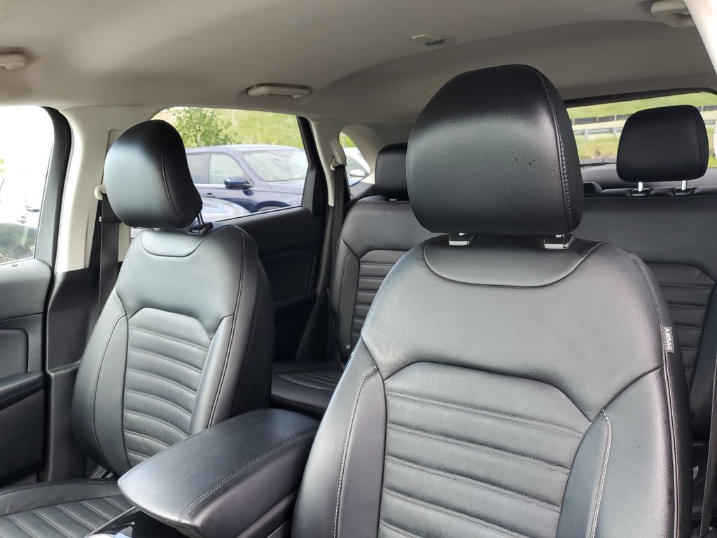 Used 2016 Ford Edge SEL w/ Equipment Group 201A AWD/4WD image 11