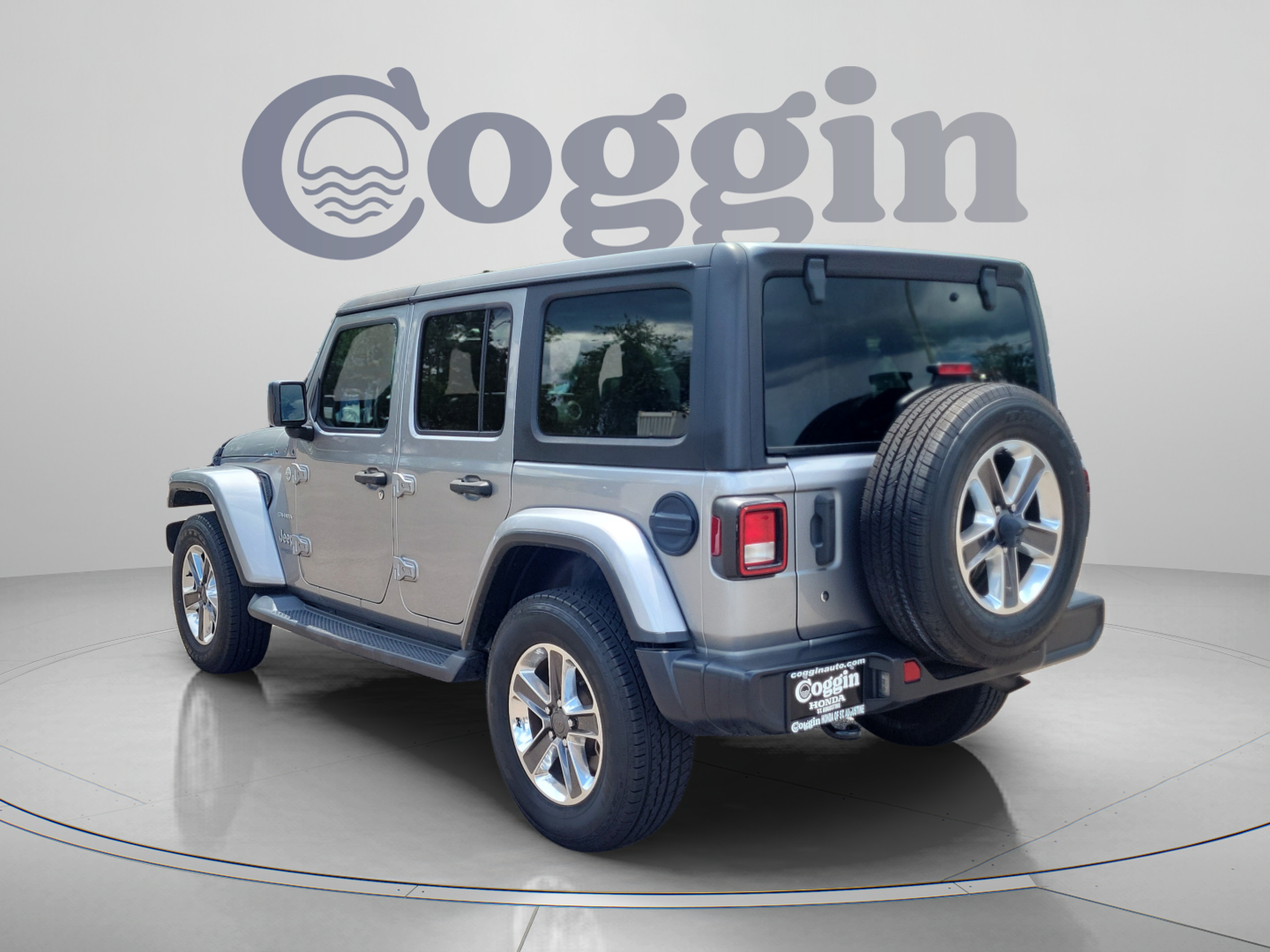 Used 2020 Jeep Wrangler Unlimited Sahara AWD/4WD image 3