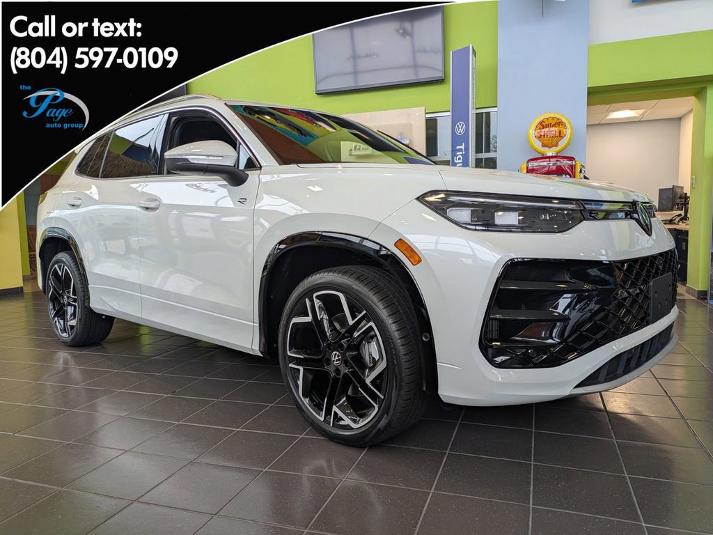 New 2026 Volkswagen Tiguan SEL R-Line image 1