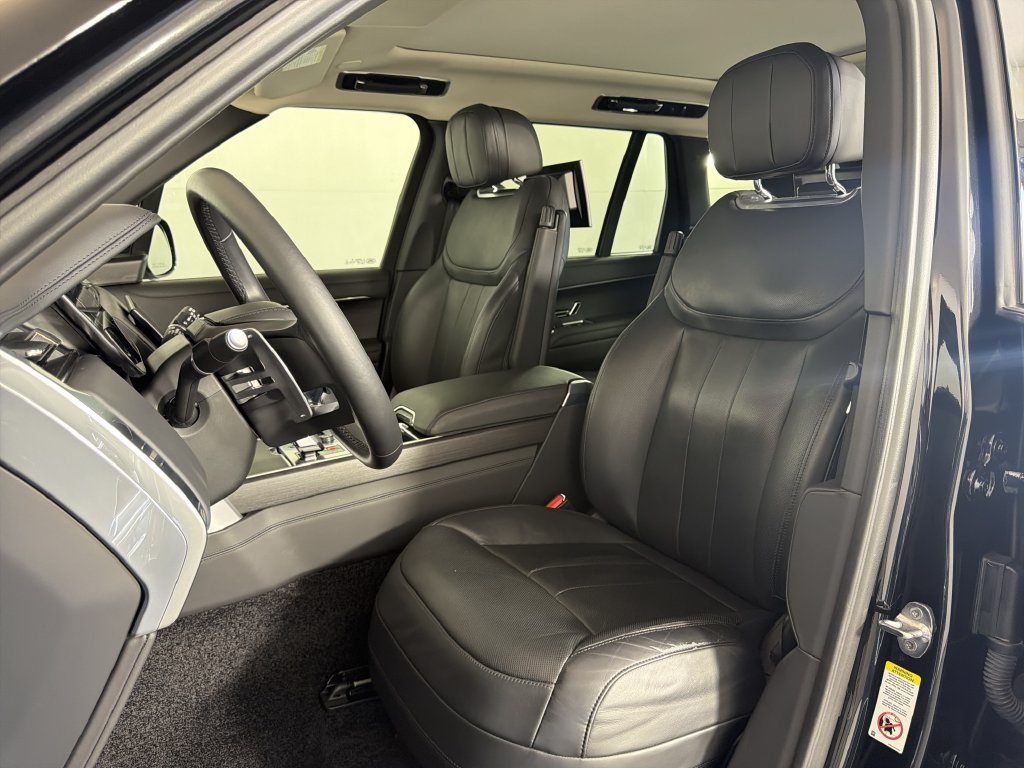 Used 2023 Land Rover Range Rover First Edition AWD/4WD image 5