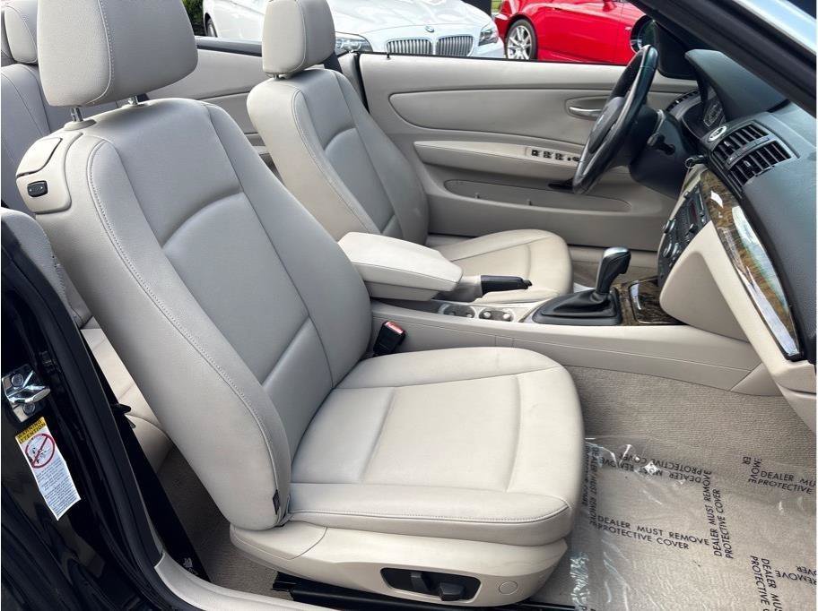 Used 2008 BMW 135i Convertible RWD image 11
