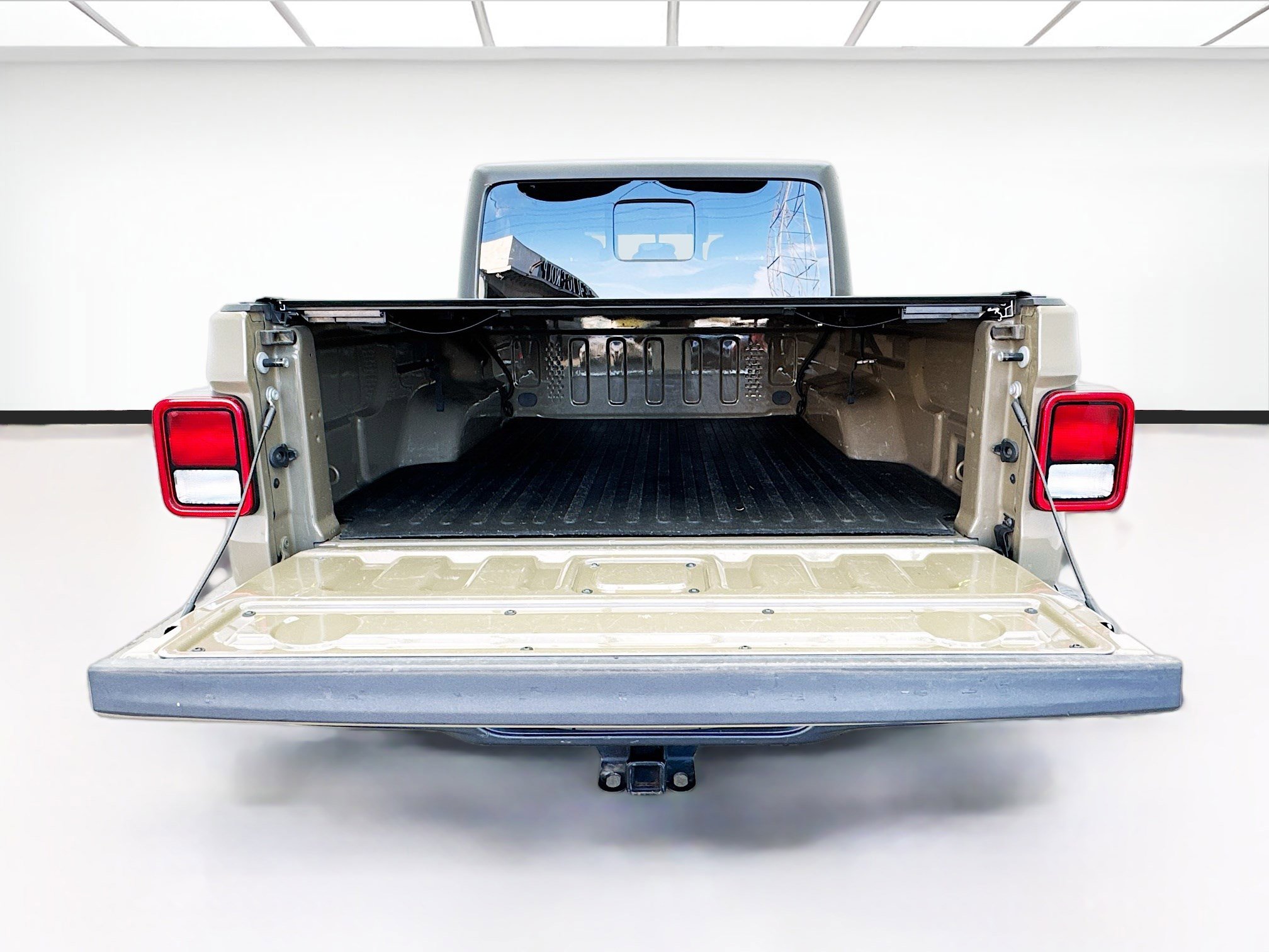 Used 2020 Jeep Gladiator Mojave w/ Trailer Tow Package image 18