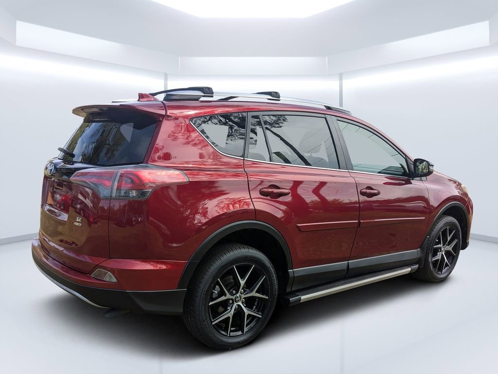 Used 2018 Toyota RAV4 SE w/ Power Extra Value Package image 4