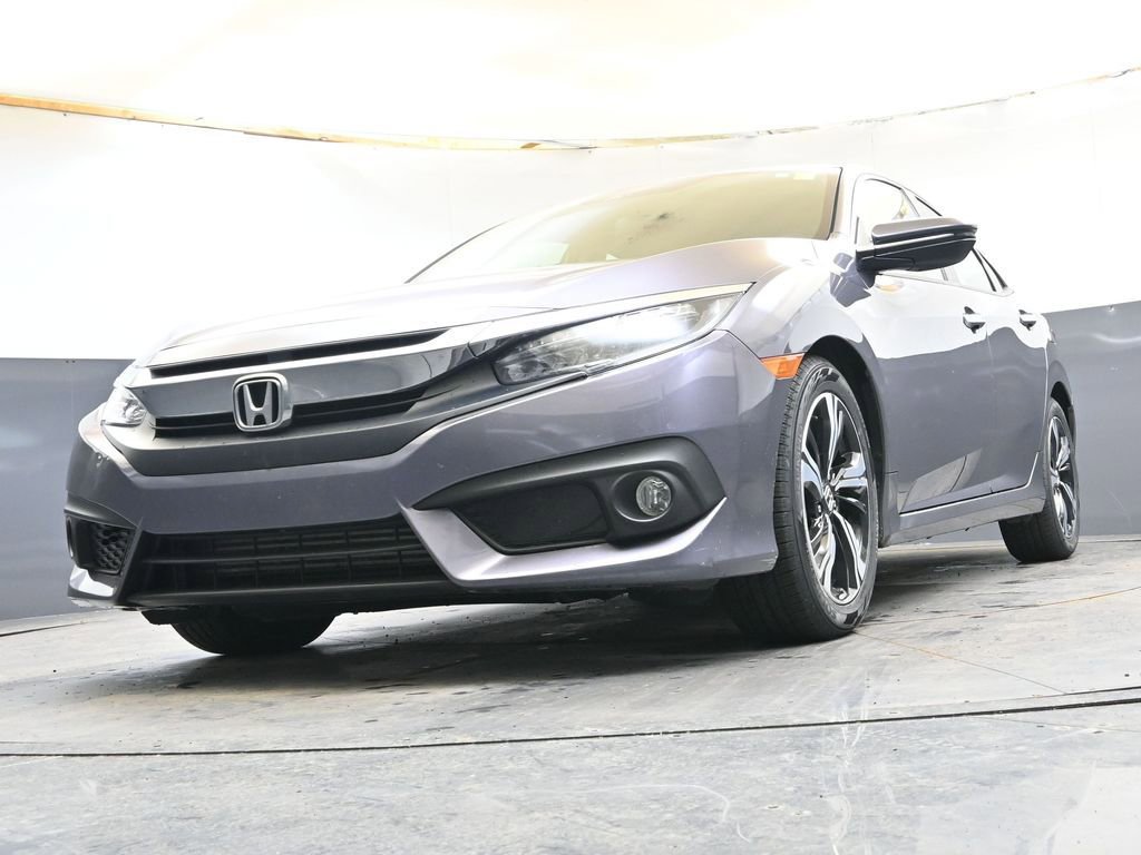 Used 2017 Honda Civic Touring image 29