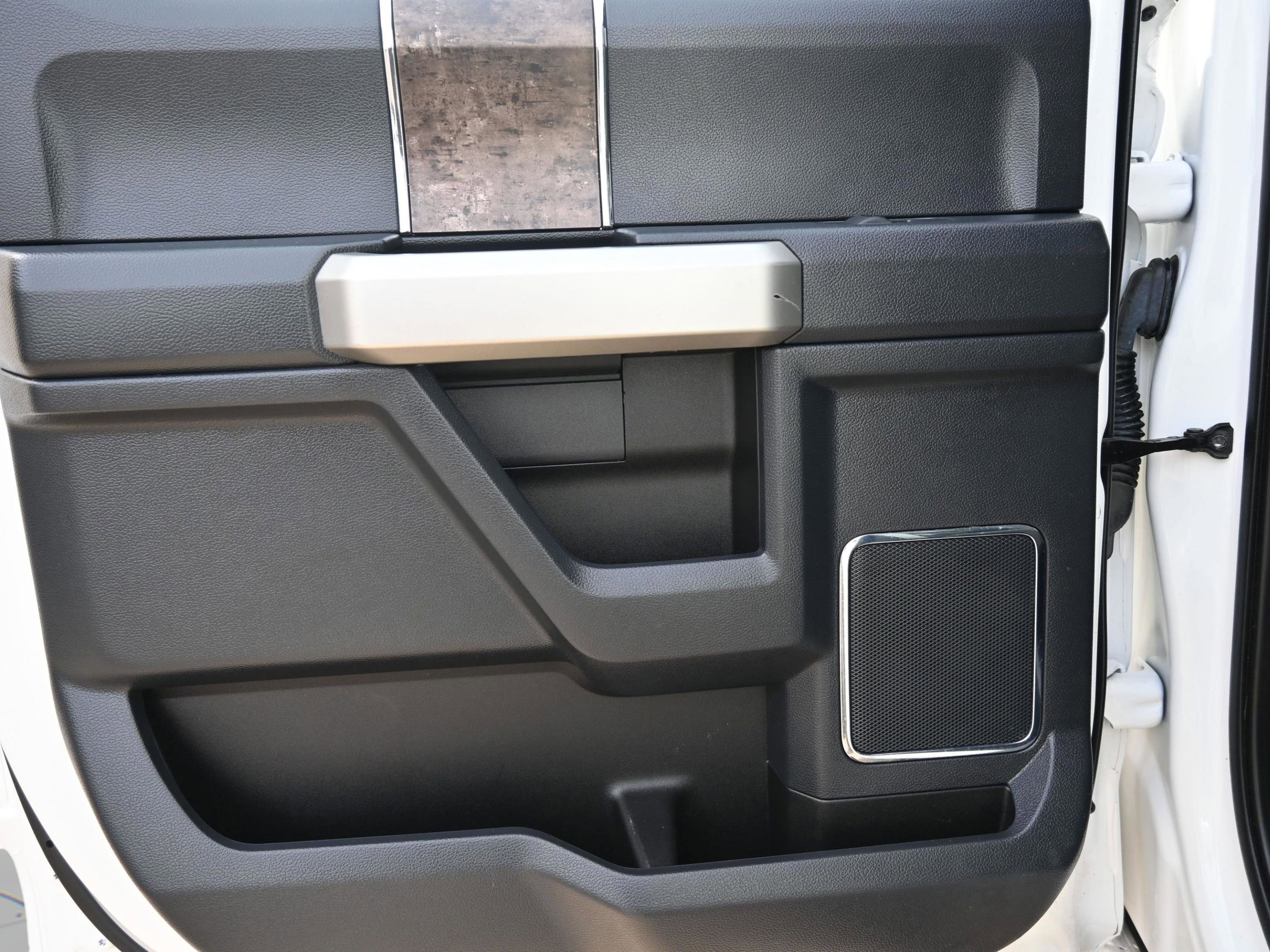 Certified 2022 Ford F350 Lariat w/ Lariat Ultimate Package image 20