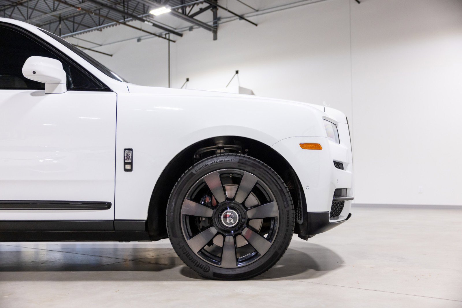 Used 2019 Rolls-Royce Cullinan image 22