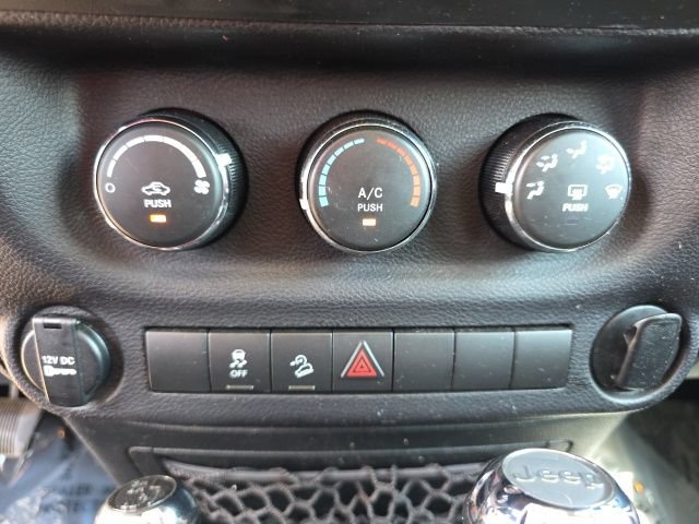 Used 2017 Jeep Wrangler Unlimited Sport w/ Connectivity Group AWD/4WD image 5