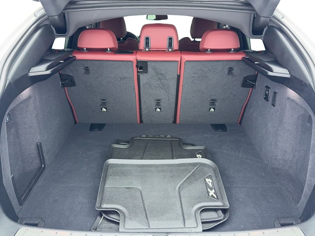 Used 2023 BMW X4 M40i w/ Premium Package image 12