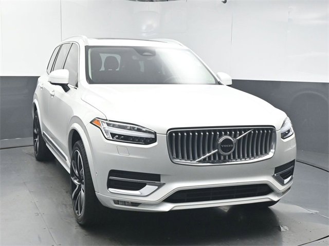 Used 2023 Volvo XC90 B6 Plus w/ Protection Package image 2