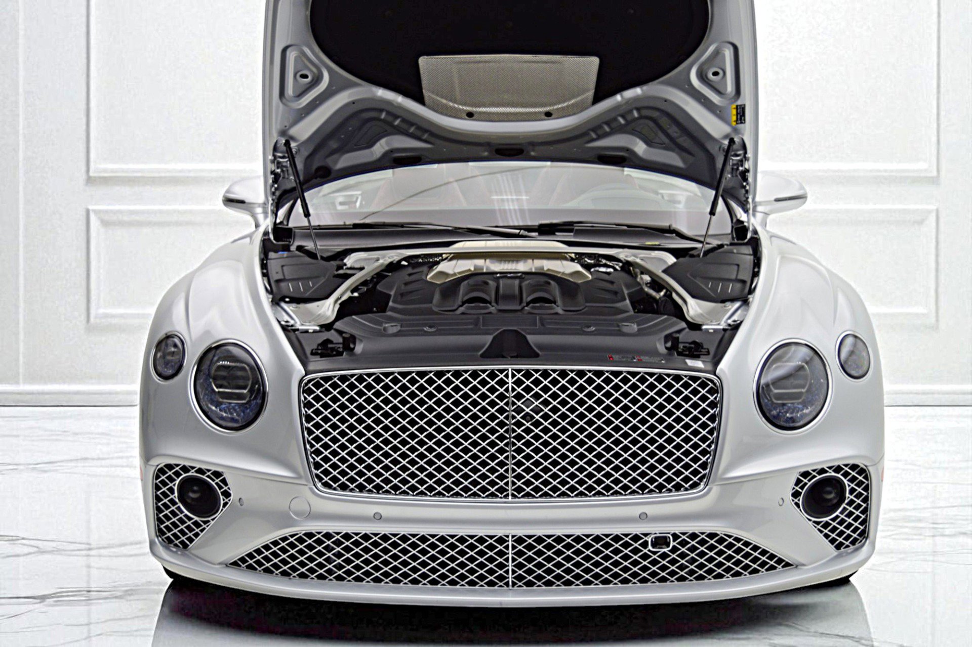 Used 2023 Bentley Continental GT Azure image 31