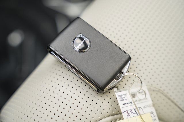 Used 2026 Volvo XC90 T8 Ultra w/ Protection Package Premier image 35