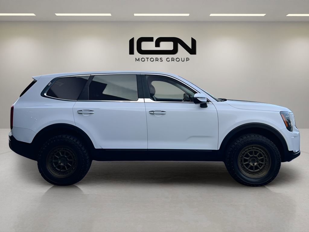 Used 2022 Kia Telluride LX image 6