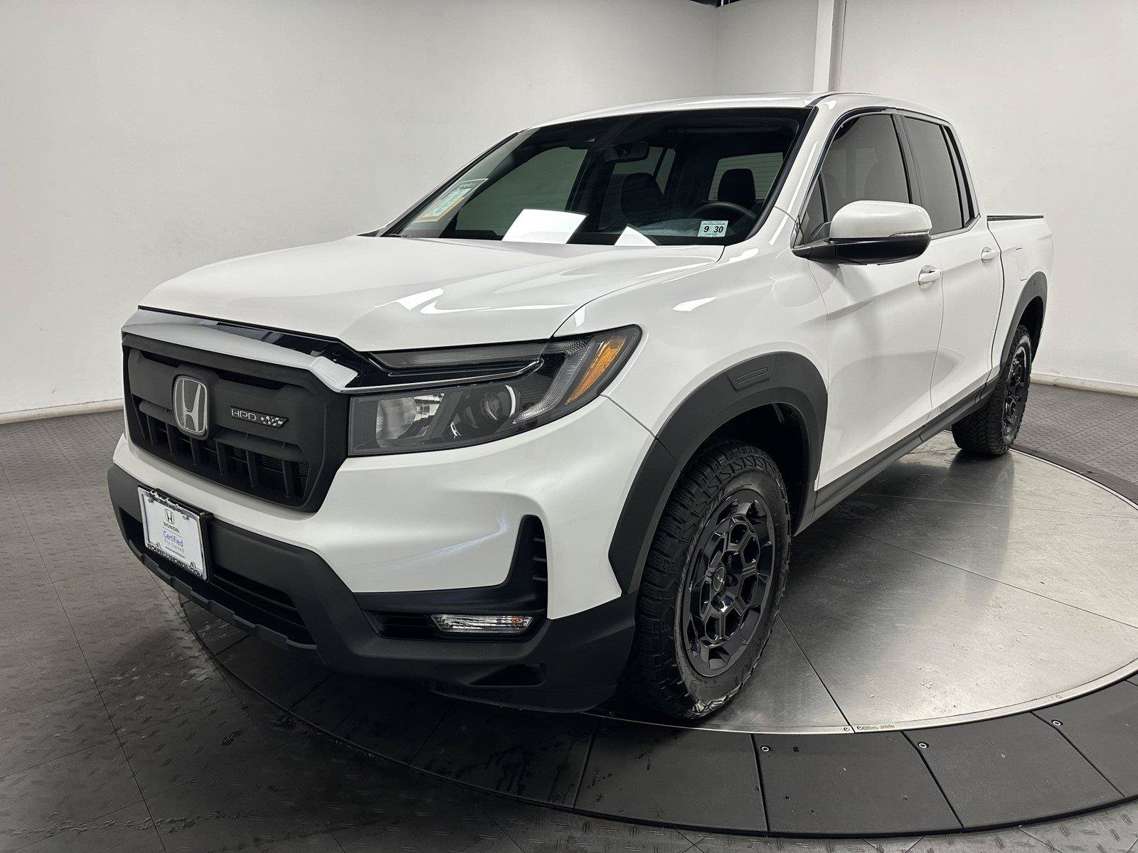 Certified 2025 Honda Ridgeline RTL+ image 6